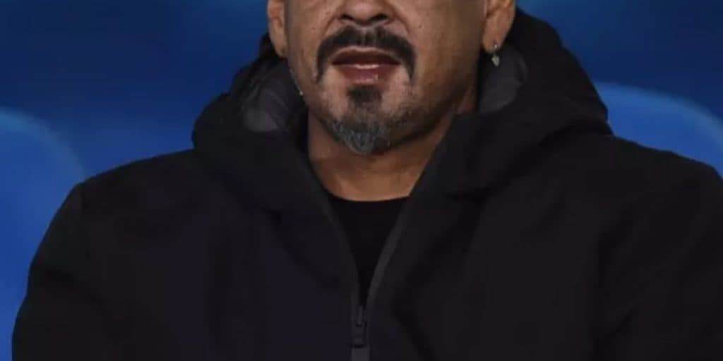 Luto! Estrela do futebol morre e irmão mais novo sofre parada cardíaca e também morre aos 52 anos