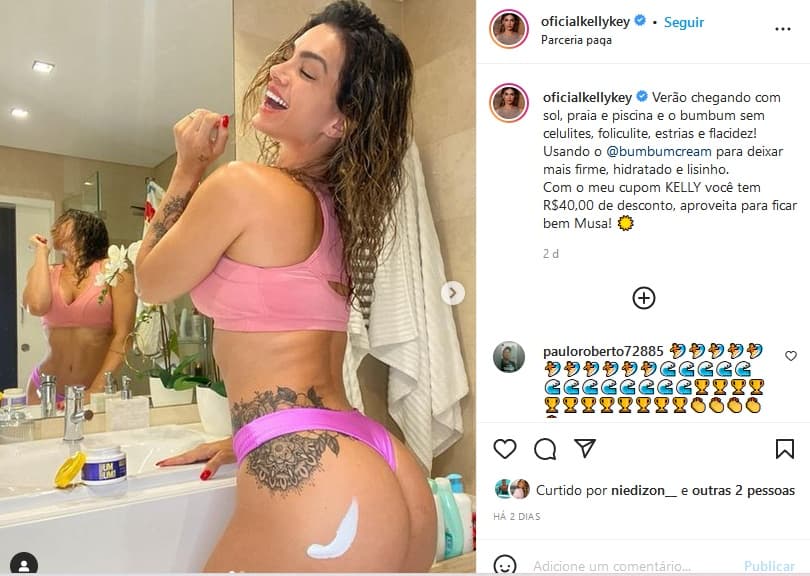 Kelly Key exibindo o seu bumbum (Imagem: Reprodução)