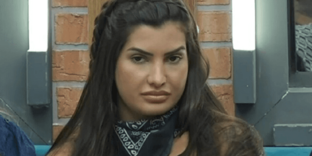 Em ‘A Fazenda 13’, Marina Ferrari desaba, chora na academia e desabafa com Aline Mineiro: “Estou sem forças”