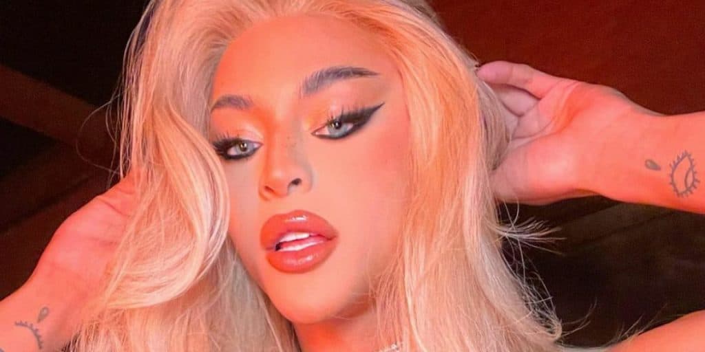Pabllo Vittar exibe bumbum em fio-dental ‘enterrado’ e deixa fãs eufóricos em novo vídeo