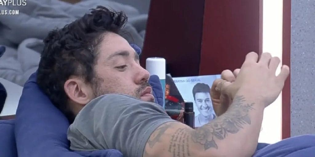 A Fazenda 13: Rico fica deprimido após eliminação de Mileide Mihaile