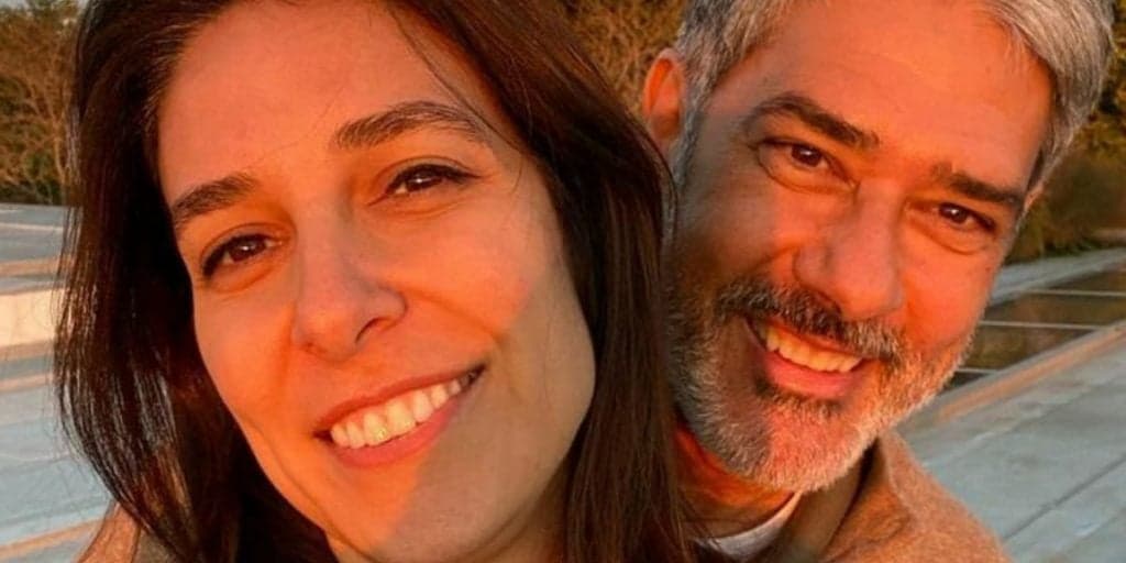 "Deixando um aviso", esposa de William Bonner detona recado, após expor gravidez: "Enfiado na goela"