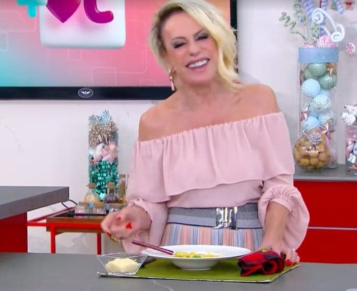 Ana Maria Braga reclamou do prato feito pelo chefe italiano no Mais Você (Foto: Reprodução)
