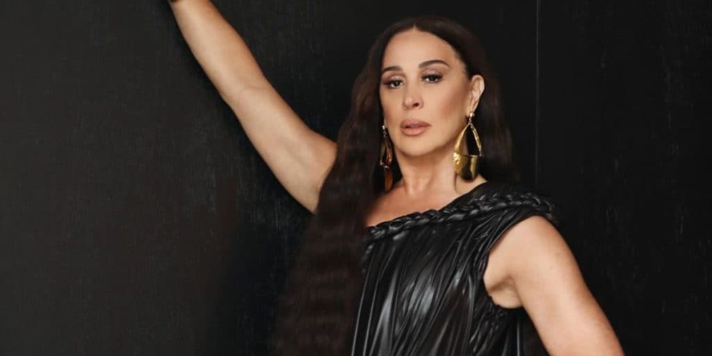 Após escancarar gravidez aos 55 anos, Claudia Raia expõe a real em foto totalmente pelada: "Desafiadora"