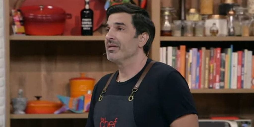 Edu Guedes interrompe programa ao vivo, dá notícia e expõe roubo à mão armada: "Agora"