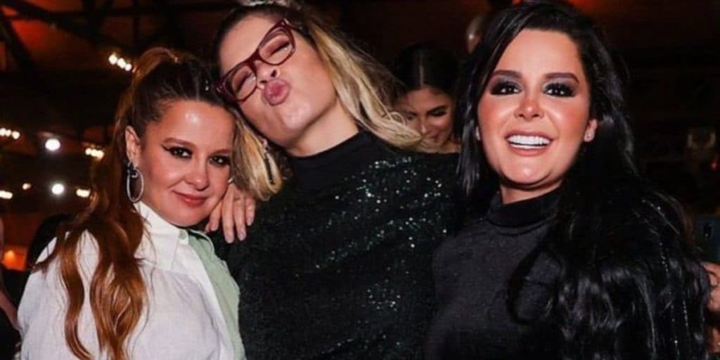 Maiara e Maraisa têm experiência sobrenatural com Marília Mendonça em show, param tudo e arrepiam o público: "Está aqui"