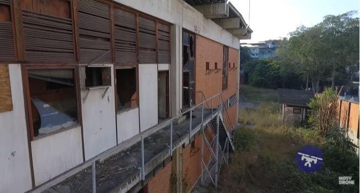 Ruínas de prédio no Rio de Janeiro (Foto: Reprodução/YouTube)