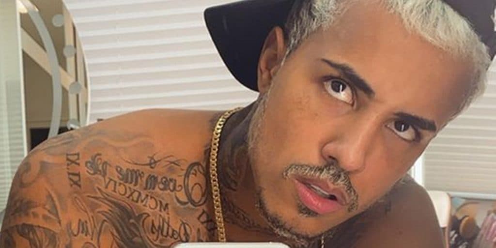 MC Livinho sofre processo judicial Cível e Criminal após ter agredido Universitário durante show em 2017