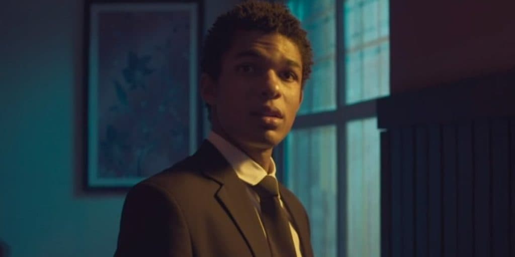 Novela Um Lugar ao Sol - Massacrado, Ravi detona Christian e o abandona: "Está sozinho"