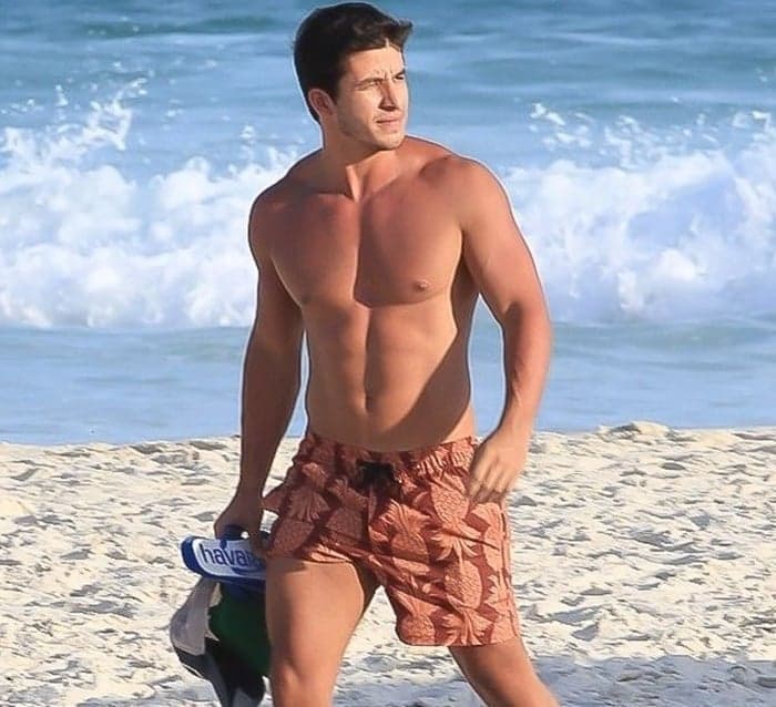 O galã de novelas, Ricky Tavares (Foto: Instagram) O galã de novelas, Ricky Tavares (Foto: Instagram)