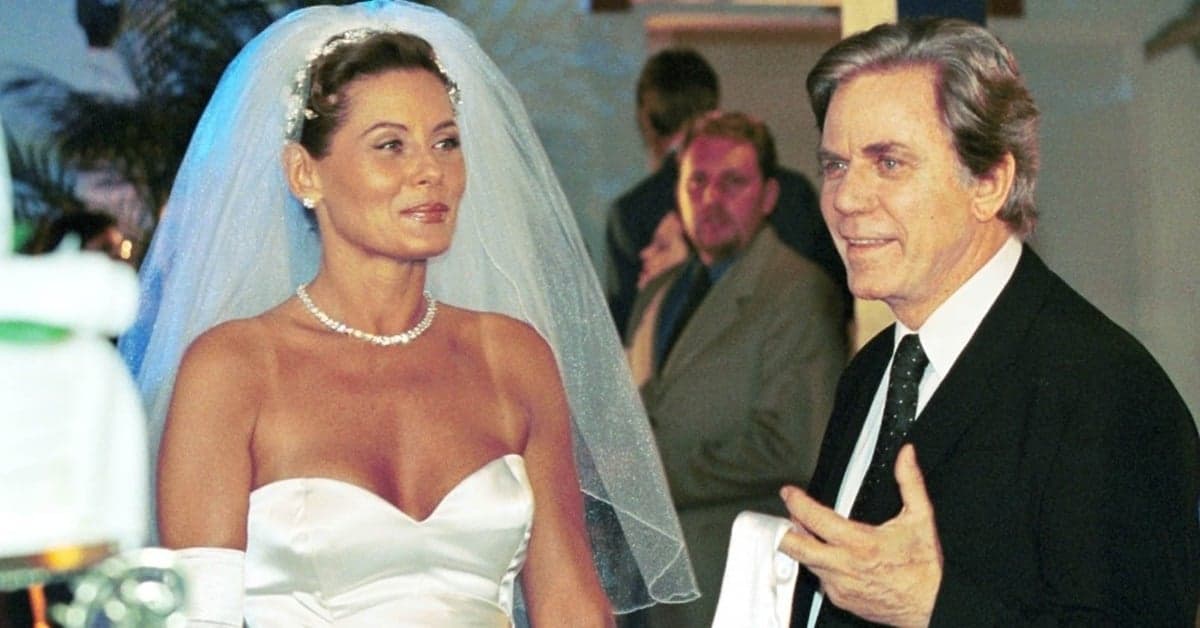 Vera Fischer e Reginaldo Faria foram par romântico em O Clone (Foto: Divulgação)