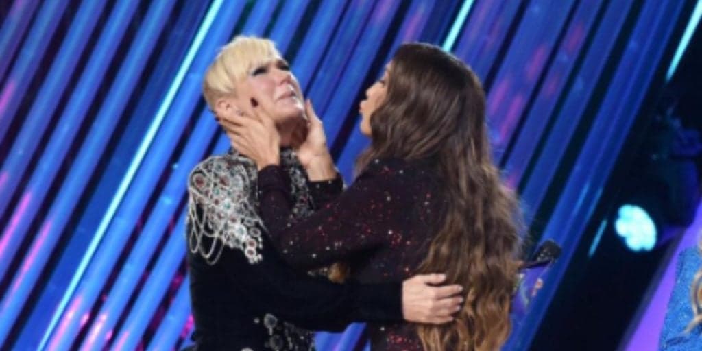Após Xuxa recusar beijo de Ivete Sangalo, antiga relação entre as famosas vem à tona: "Foram um casal"