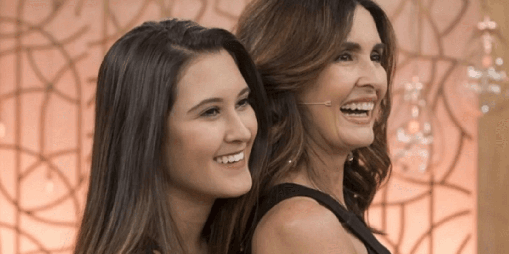 De biquíni, filha de Fátima Bernardes esbanja boa forma e mostra marquinha íntima: "Maravilhosa"