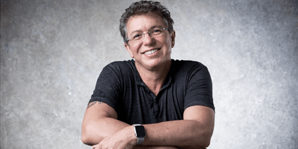 Boninho anuncia novidades sobre o BBB e detona A Fazenda com recado cruel: "Problema deles''