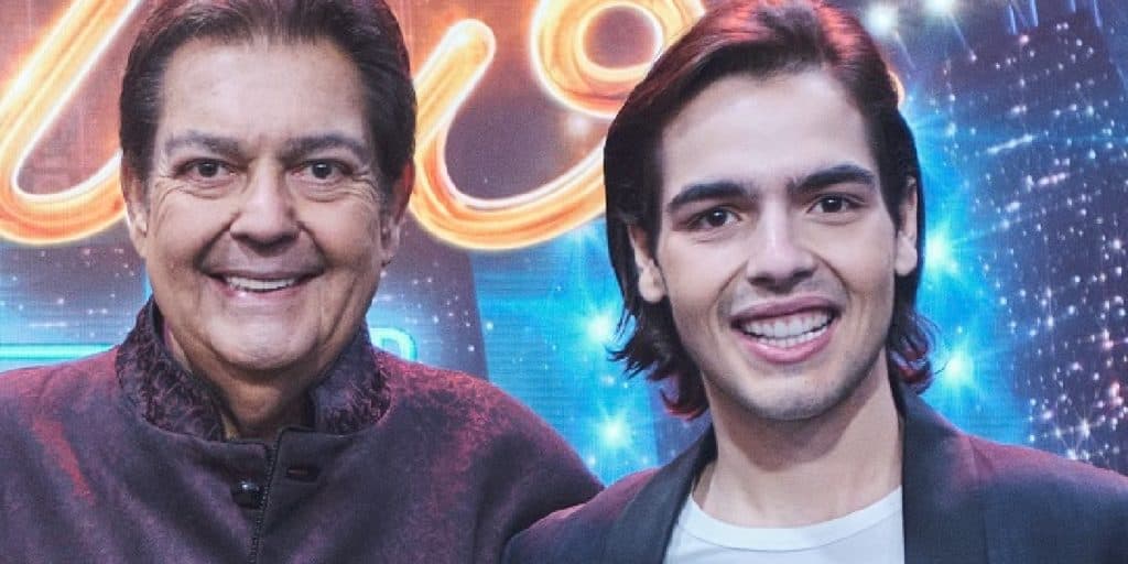 Equipe do Faustão pisa na Record, debocha de rival e web não perdoa nem filho do apresentador: “Beiçola”