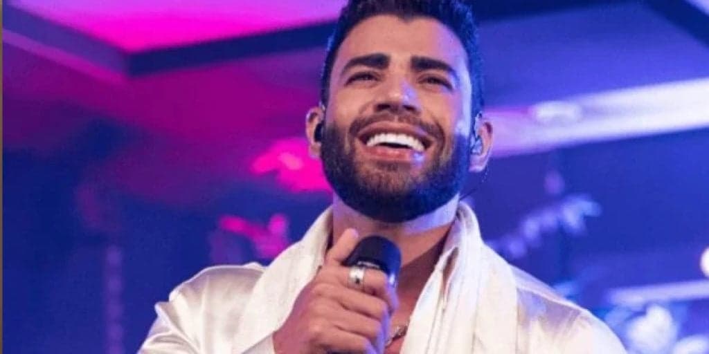 Gusttavo Lima, após separação, é pego no pulo do gato agarrado com loira e relação é exposta: "Merece"
