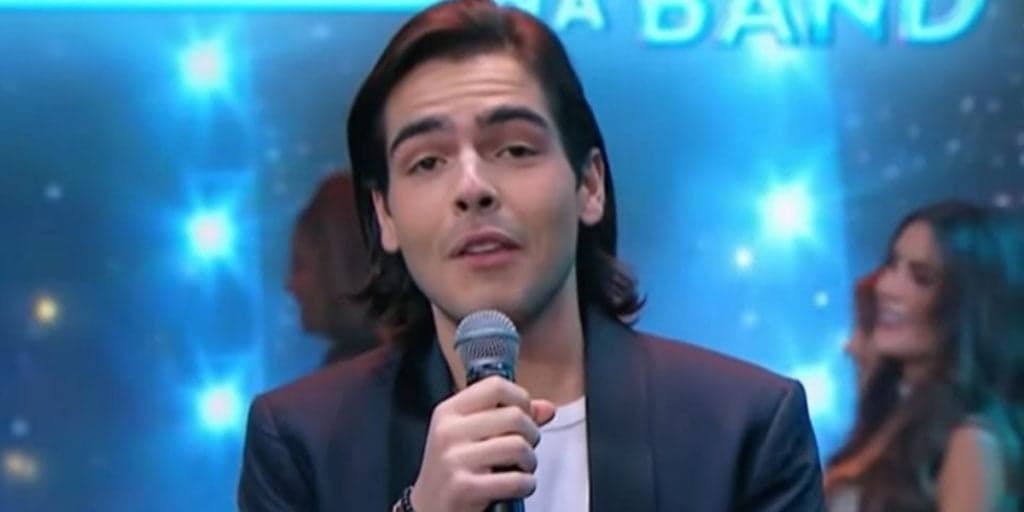 Filho de Faustão de 18, assume relação com mulher mais velha e conta que teve ajuda de famoso
