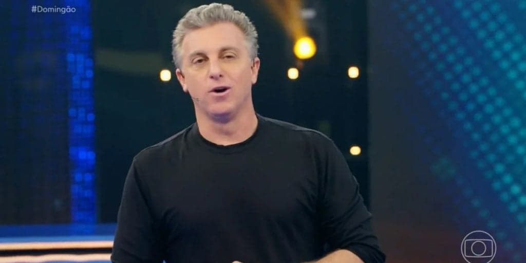 “Hoje”, Luciano Huck quebra protocolo da Globo e “participa” da estreia de Faustão na Band com recado