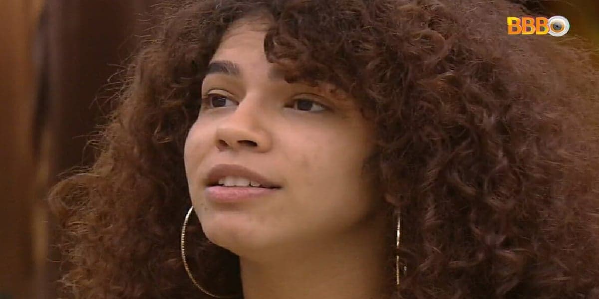 BBB22: Maria conversa com os brothers e afirma que entre ela e Eliezer é só amizade colorida. Foto: (Reprodução/ Globoplay)