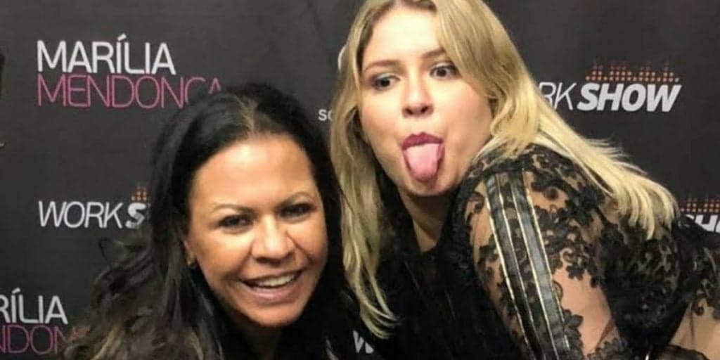 Mãe de Marília Mendonça mostra foto fofa com neto
