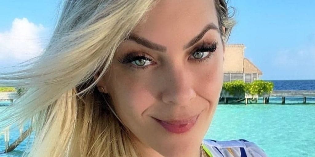 Renata Fan tem passado exposto: Relembre fotos sensuais