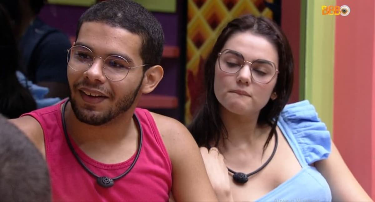Vinicius defendeu Juliette (Foto: Reprodução / Globoplay)