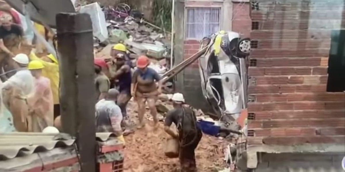 Globo entrou com plantão ao vivo e mostrou local da tragédia (Foto: reprodução)