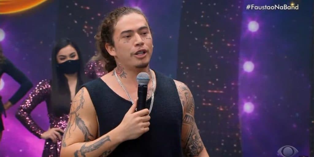 Whindersson Nunes vai no Faustão, fala sobre sua cirurgia íntima e expõe dor ao sentar: "Interessado em tudo"