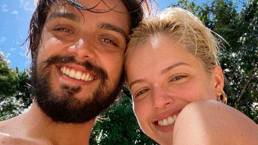 Rodrigo Simas confirma ida para o BBB22 e Agatha Moreira se despede: "Estou te esperando aqui fora!"