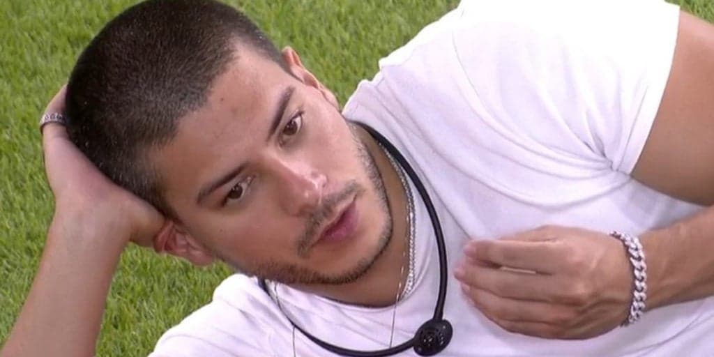 BBB22: Arthur Aguiar é informado sobre resultado do Paredão antes de todos e choca com revelação: "Você"