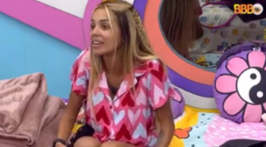 BBB22: Taxada de 'planta', Brunna Gonçalves perde a paciência e detona atitude dos brothers: "Toda hora"