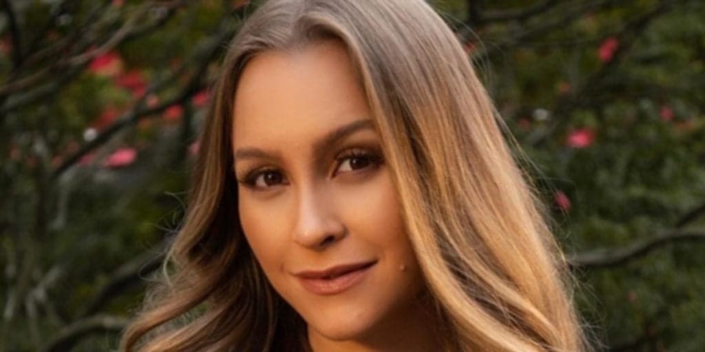 Carla Diaz, após mostrar item erótico sem querer, repercute e vira garota-propaganda da marca: "Causou"
