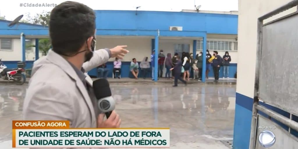 Jornalista, ao vivo no Cidade Alerta, vê corpos espalhados, mulher agonizando na cadeira e dá grito de horror: “Deus”
