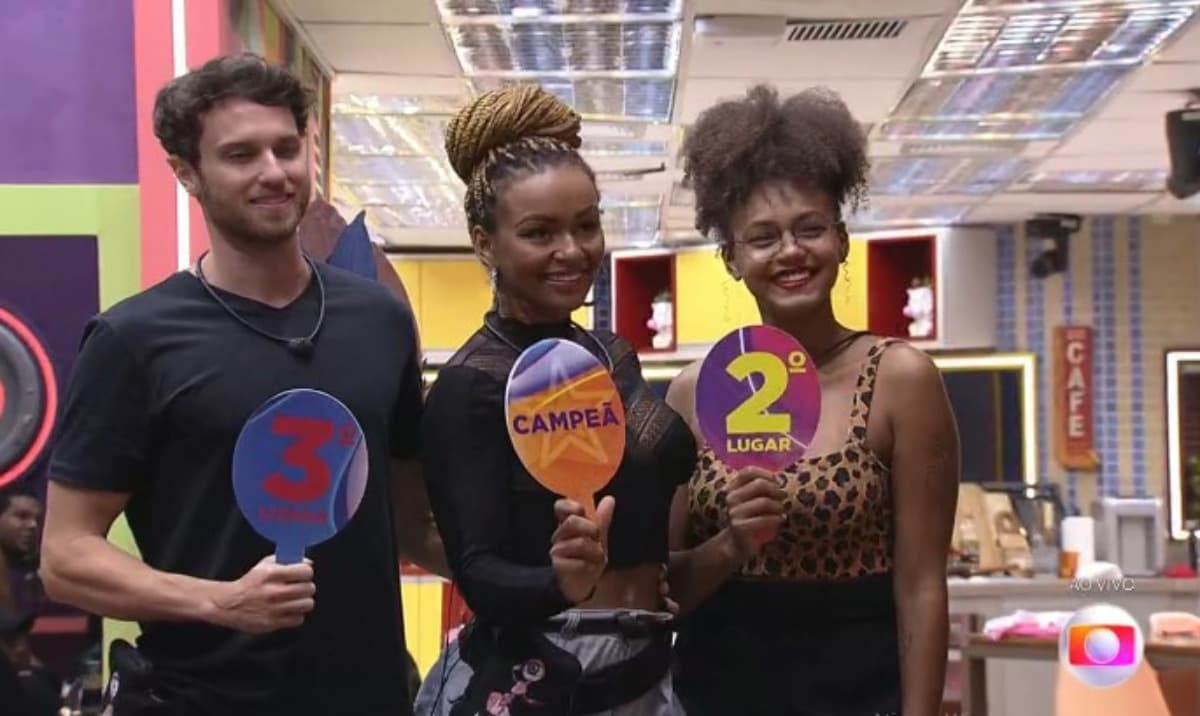 O pódio de Natália foi entre Jessilane e Lucas (Foto: Reprodução / Globoplay)