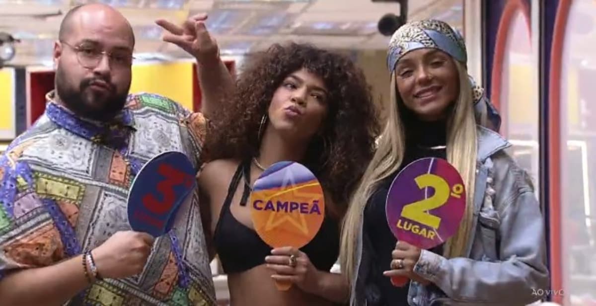 O pódio de Maria foi entre Tiago e Brunna (Foto: Reprodução / Globoplay)