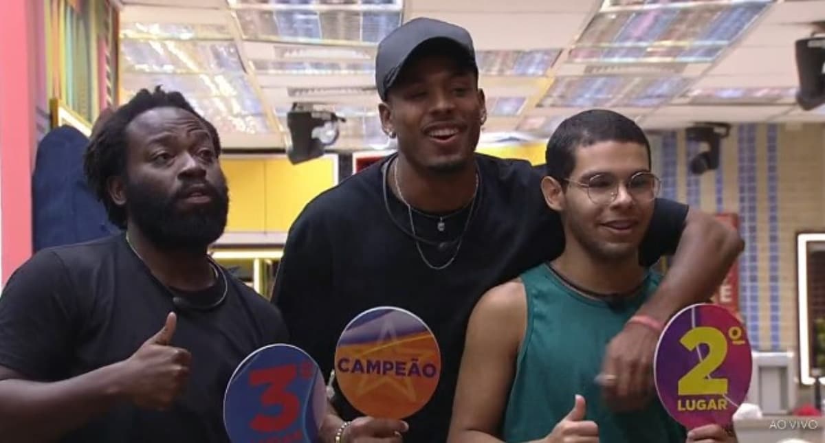 O pódio de Paulo André foi entre Douglas e Vyni (Foto: Reprodução / Globoplay)