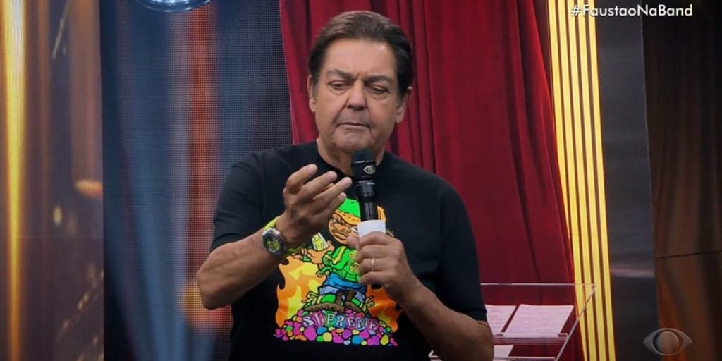 Faustão, após estreia fenomenal, perde favoritismo na Band e leva surra de audiência