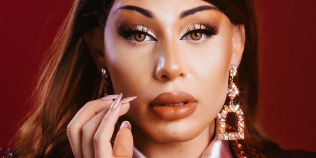 Grag Queen, eleita rainha das drags em reality internacional, lança primeiro EP pela SB Music