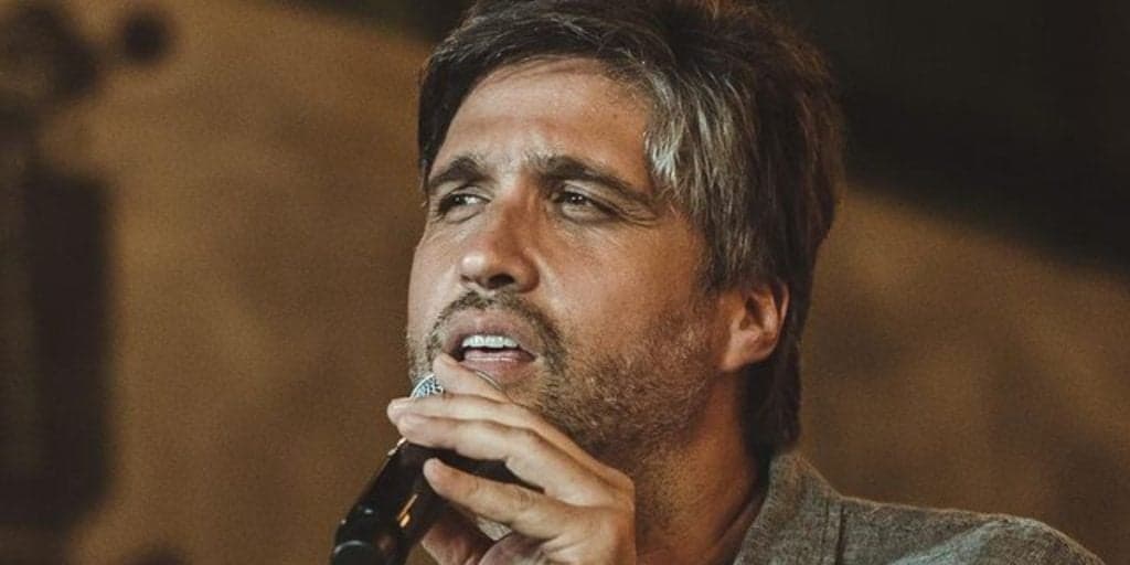 Léo Chaves decide assumir com quem se casou secretamente e deixa público em choque: "Não imaginava"