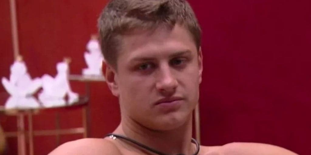 Após Hadson, Lucas do BBB20 lança perfil adulto e foto completamente pelado é divulgada: "Tomar pau"