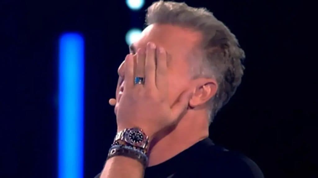Luciano Huck parabeniza participante por ganhar fortuna no Domingão e ela dispara: “Quase enfartei aqui”