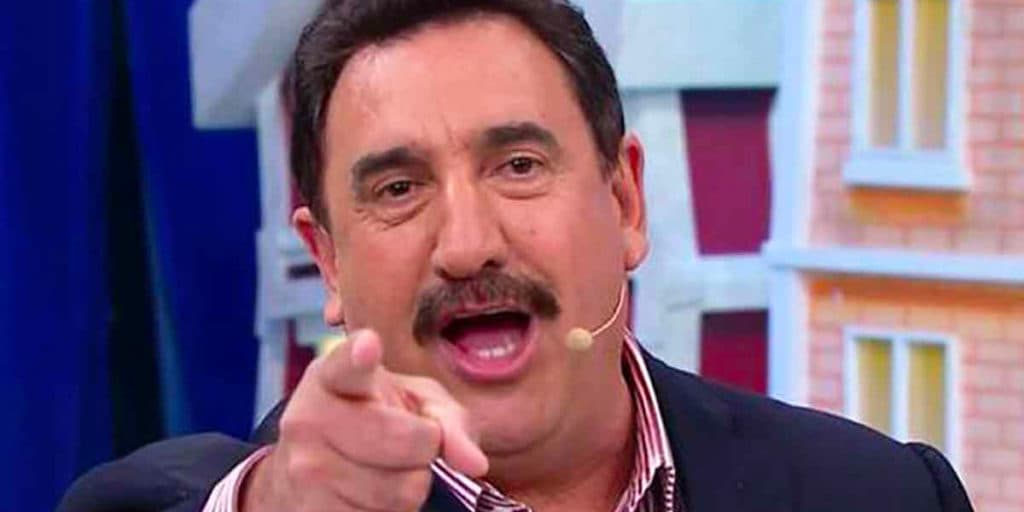 Ratinho, em queda no SBT, se irrita e desconta seu estresse em funcionário