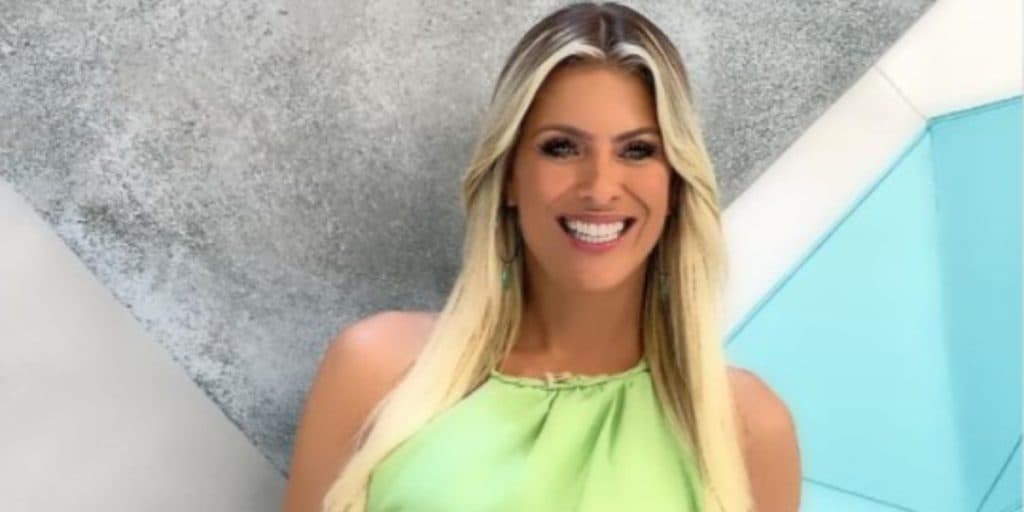 Renata Fan vai à público e faz comunicado