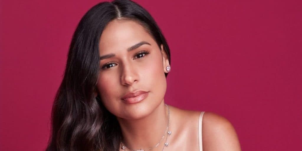 Simone fica irreconhecível após cirurgia, foto da cantora vaza e desfecho com Simaria é anunciado após show solo