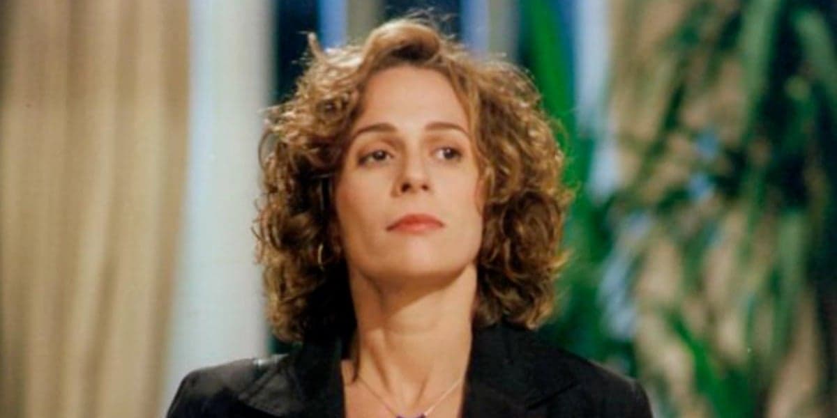 Andréa Beltrão na novela "Vira-Lata" (Foto: Divulgação/TV Globo) Andréa Beltrão na novela "Vira-Lata" (Foto: Divulgação/TV Globo)