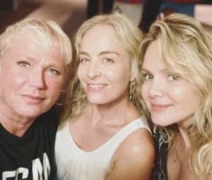Foto que as apresentadoras tiraram juntas e postaram no Instagram (Foto: Reprodução)