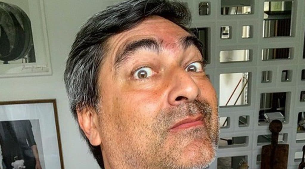 Zeca Camargo vai ter que segurar a peteca da audiência ao competir seu game show diretamente com o BBB22