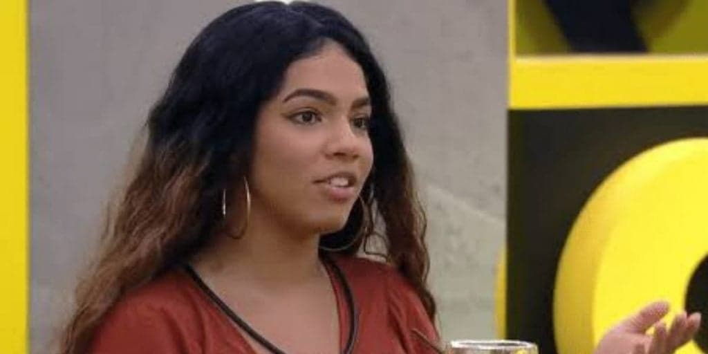 BBB22: Maria detona roupas enviadas pela produção e compara com looks de Jade: "Tudo um caos"