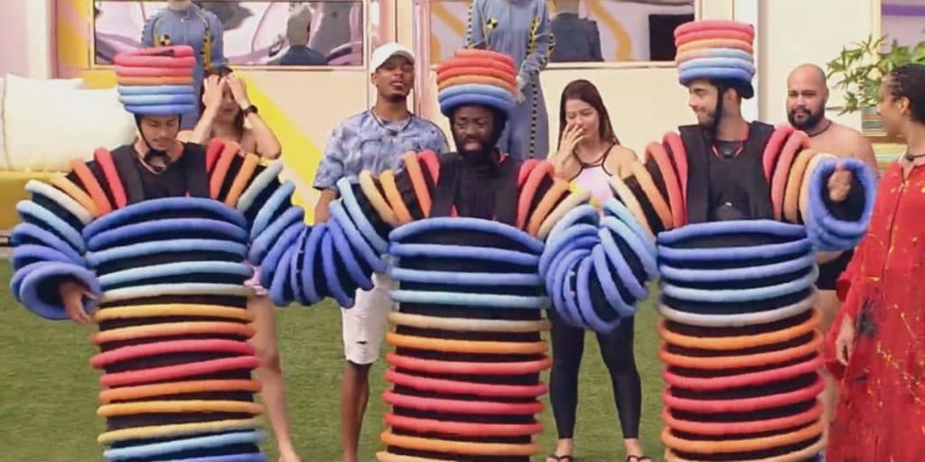 BBB22: Castigo do monstro pega pesado, brothers ficam "colados" e são proibidos de tomar banho: "Vai pedir pra sair"