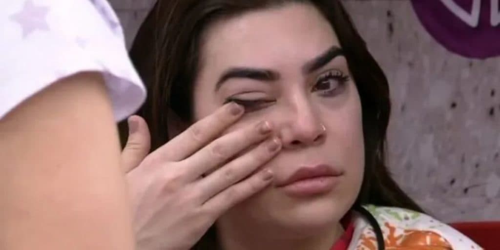 Naiara Azevedo descobre ódio fora do BBB22, por conta de música com Marília e desmorona: "Chorou muito"